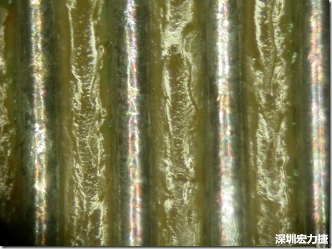 經(jīng)過(guò)168小時(shí)的高溫高濕環(huán)境實(shí)驗(yàn)后，此錫膏的SIR最低還可達(dá)到150,000,000 ohms，取LOG10為108.176，此錫膏的SIR雖然比較低，但是吃錫狀況明顯好很多，只是助焊劑明顯殘留